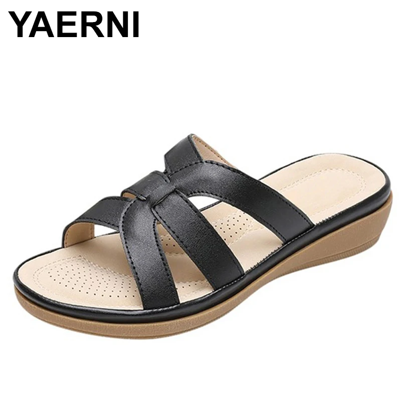 

YAERNI2022 New Rhinestone Women Sandals Big Size Retro Wild Flat Crystal Fashion Solid Ladies Summer Shoes Breathable Shoes