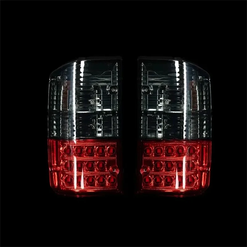 Фото Обновите интерьер вашего автомобиля Nissan GQ Patrol с помощью комплекта Bi-LED фар-проекторов и задних фонарей. №1