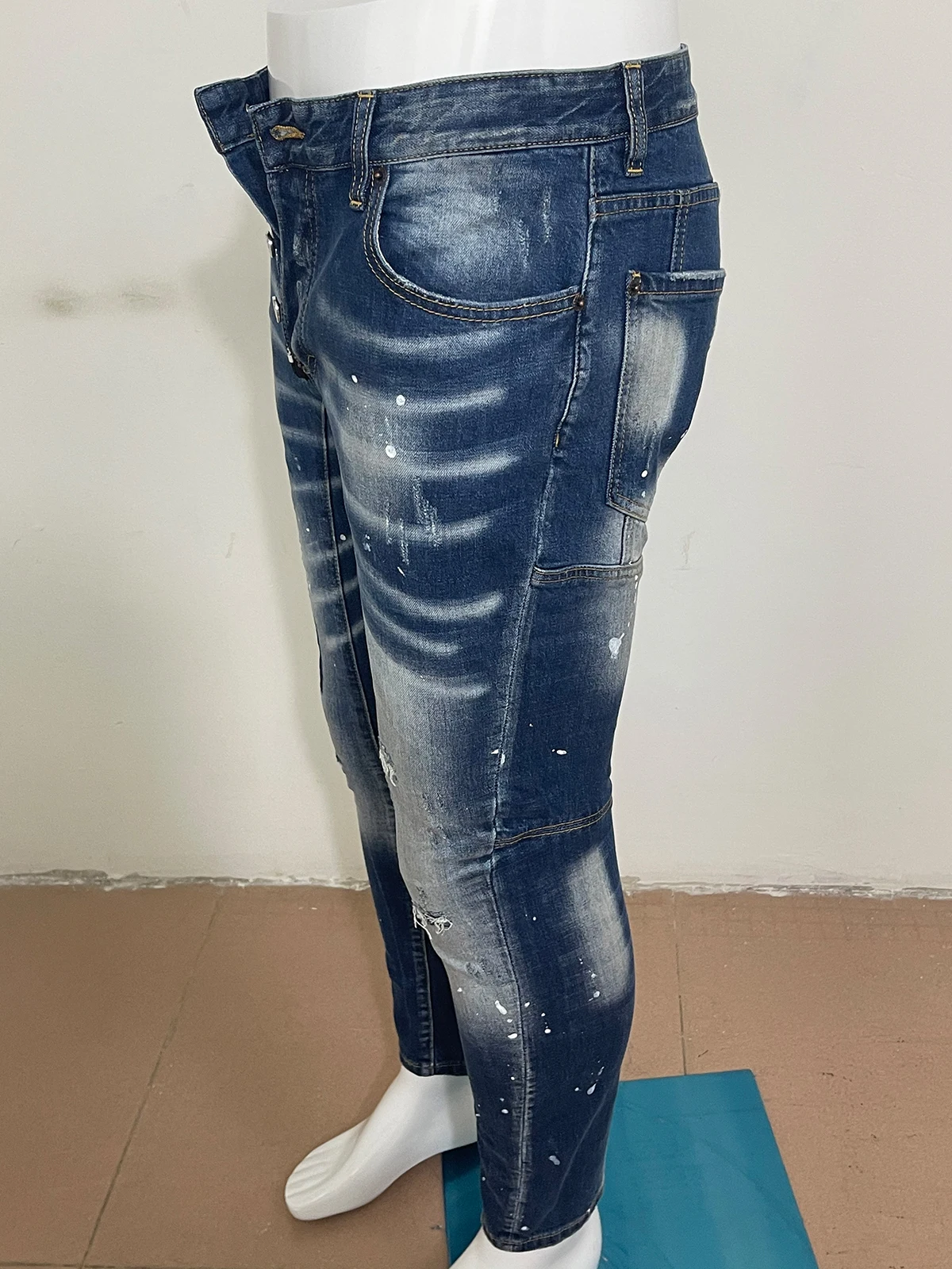 2023 new D2 Men's jeans, fashion slim hole patch torn ink stitching small feet D2 jeans man