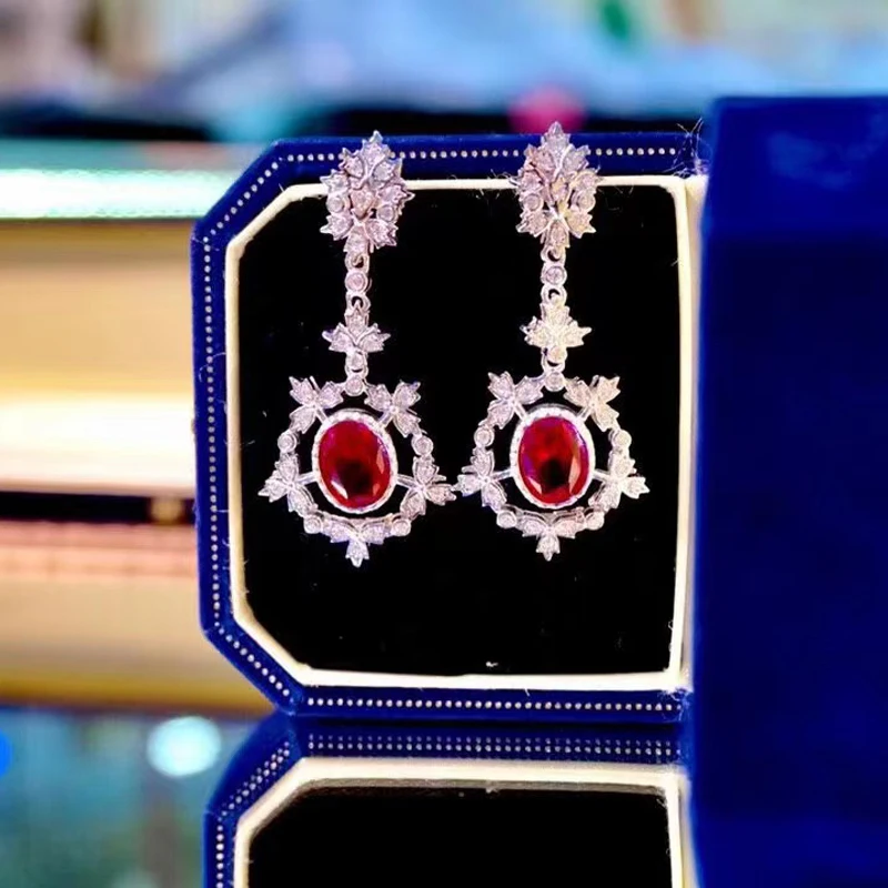 

Женские серьги из серебра 925 пробы, с фианитом