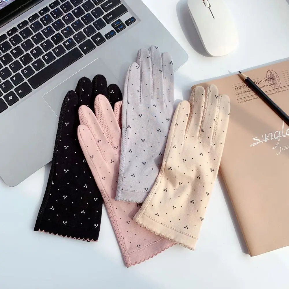 

Stylish Sun Protection Gloves Women Thin Gloves Cherry Print Girls Show Two Fingers Mittens Touch Screen Gloves Gift For Friends