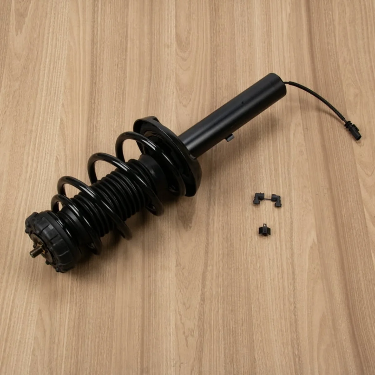 Амортизаторы передней подвески в сборе для Cadillac XTS с электроприводом 2013-2019 гг.