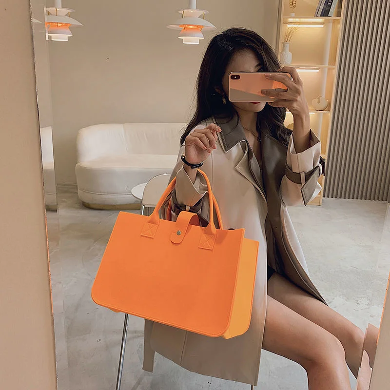 

New Shopping Handbag Women's 2023 Handbag Large Capacity Open Fashion Felt Shopping Designer Tote Woven Bag Shop Online China