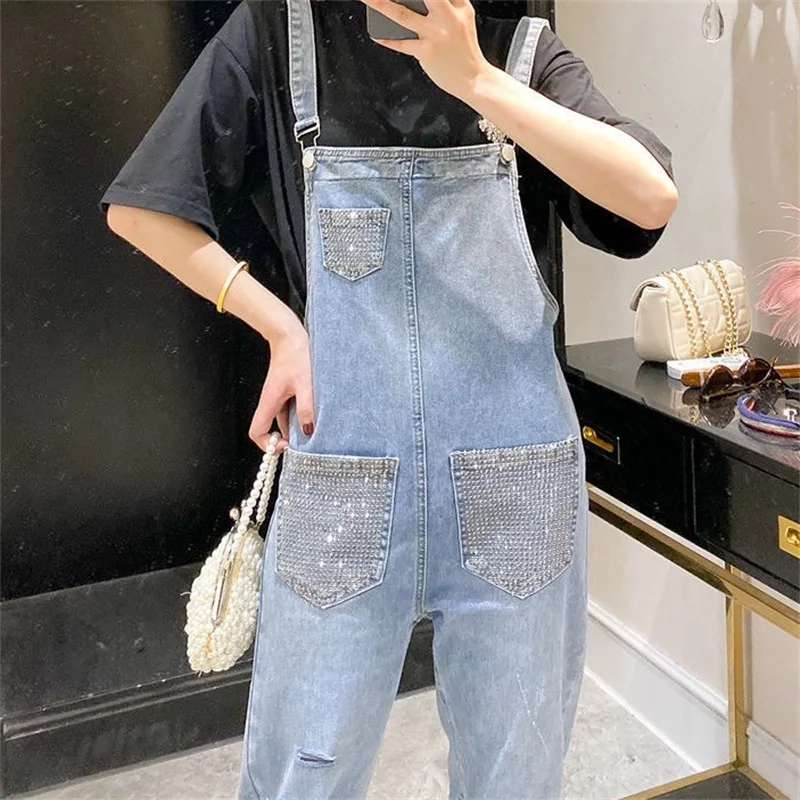 Diamond Pocket Sling Strap Pants Women Broken Holes One Piece Jeans Female Embroidery Cotton Zipper Fit Elastic Luxury Metal 024