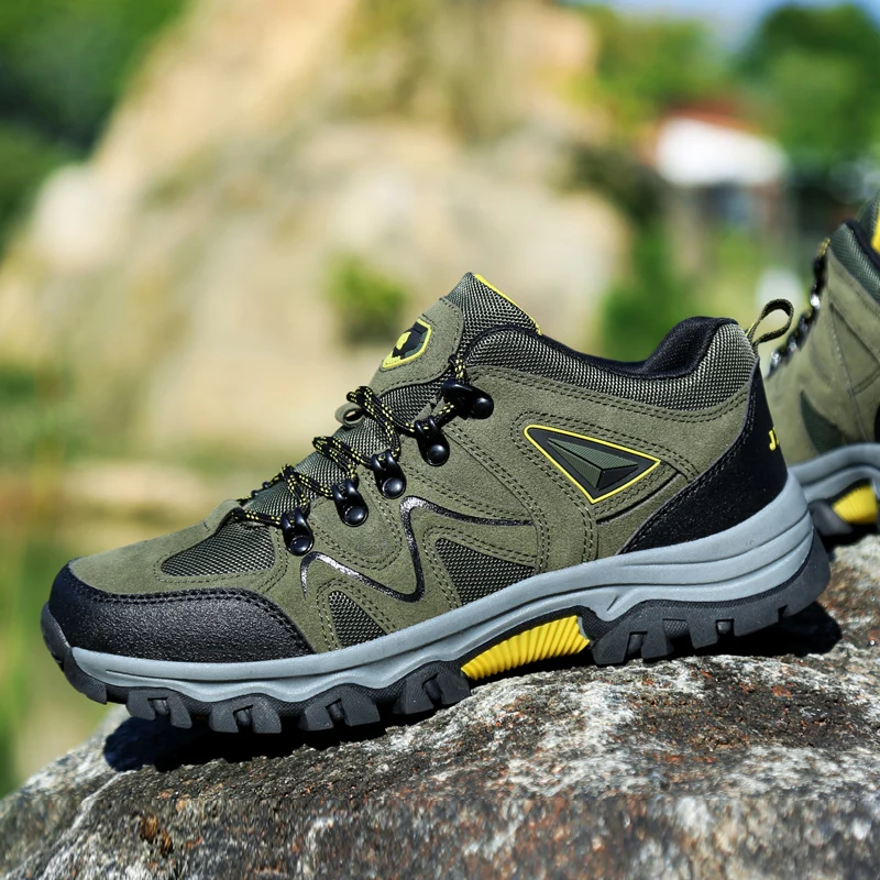 Outdoor Sport Waterproof Man Hiking Boots Keep Warm Snow Botas Hombre Winter Boot Leather Winter Sneakers For Men Women 2022 New