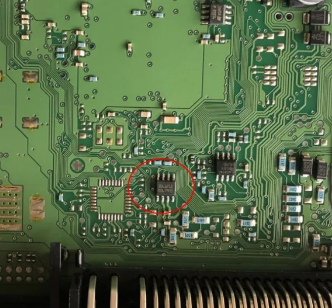 

3061215 M798 новая и быстрая доставка