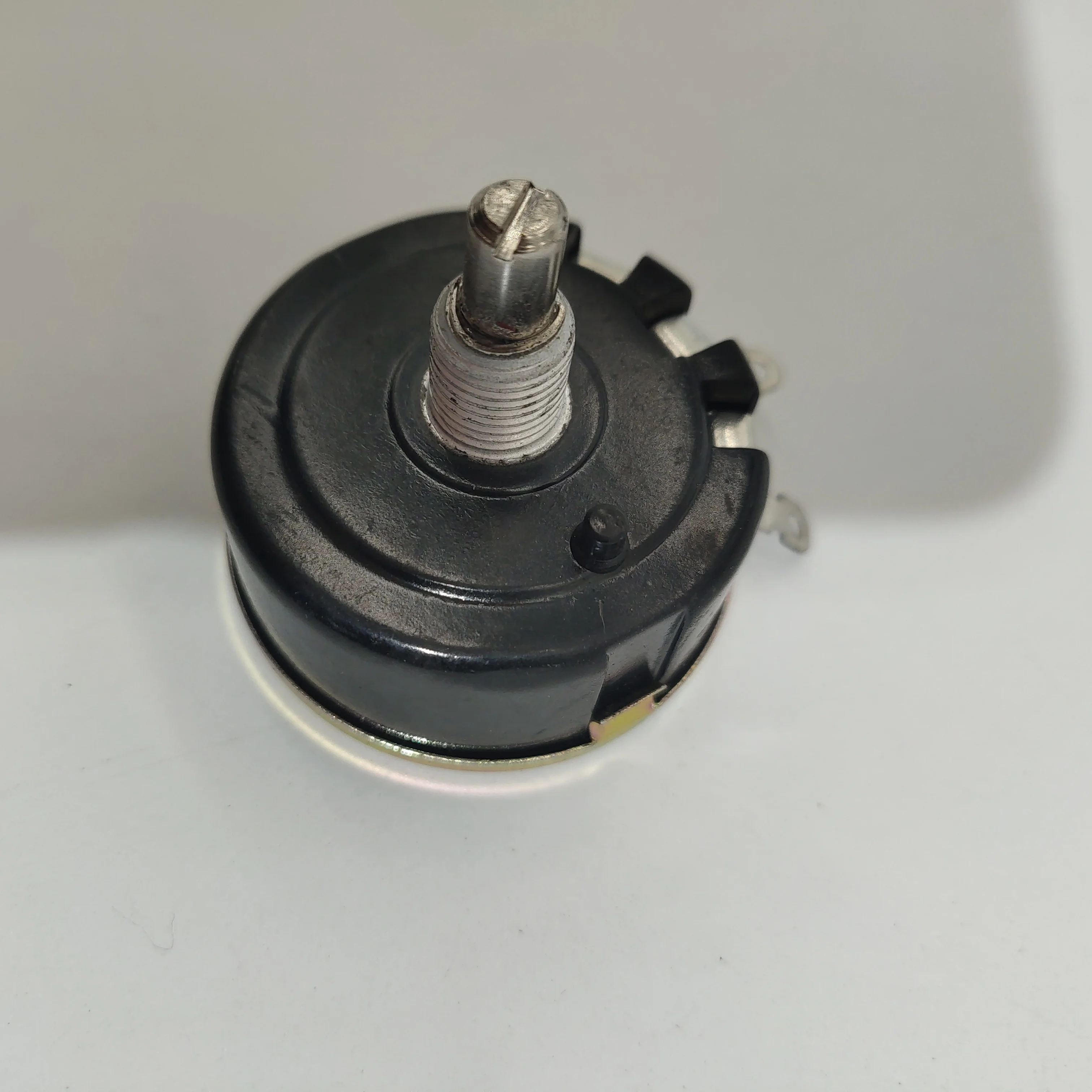 

1pcs WX111 WX030 single wire potentiometer 3W potentiometer 100 ohm 220 ohm 330 ohm 470 ohm 560 ohm 680 ohm 5.6K 6.8K 10K 15K22K