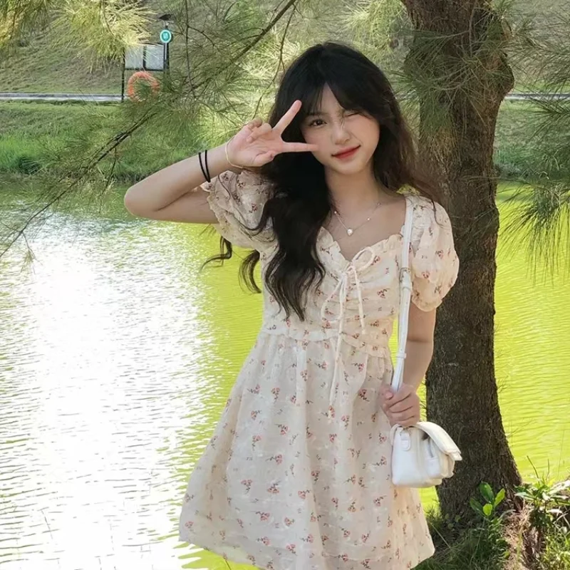 Платье женское летнее с квадратным вырезом и коротким рукавом - купить по