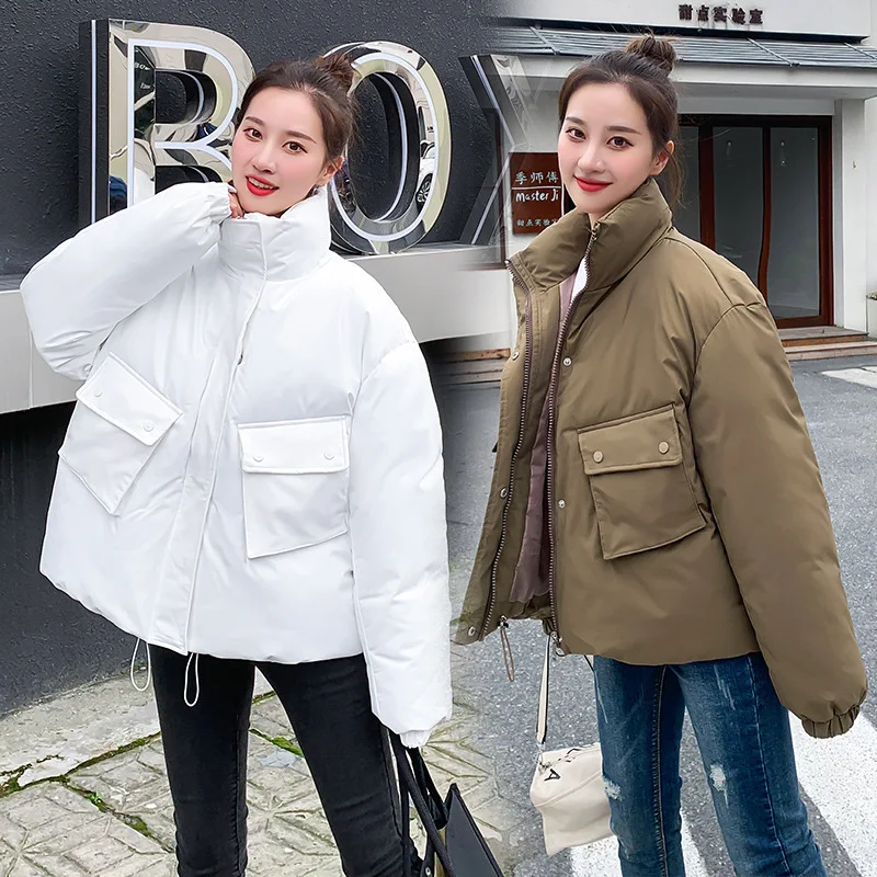 

Корейская шикарная зимняя модная теплая утепленная короткая женская куртка на молнии с двумя карманами и воротником-стойкой