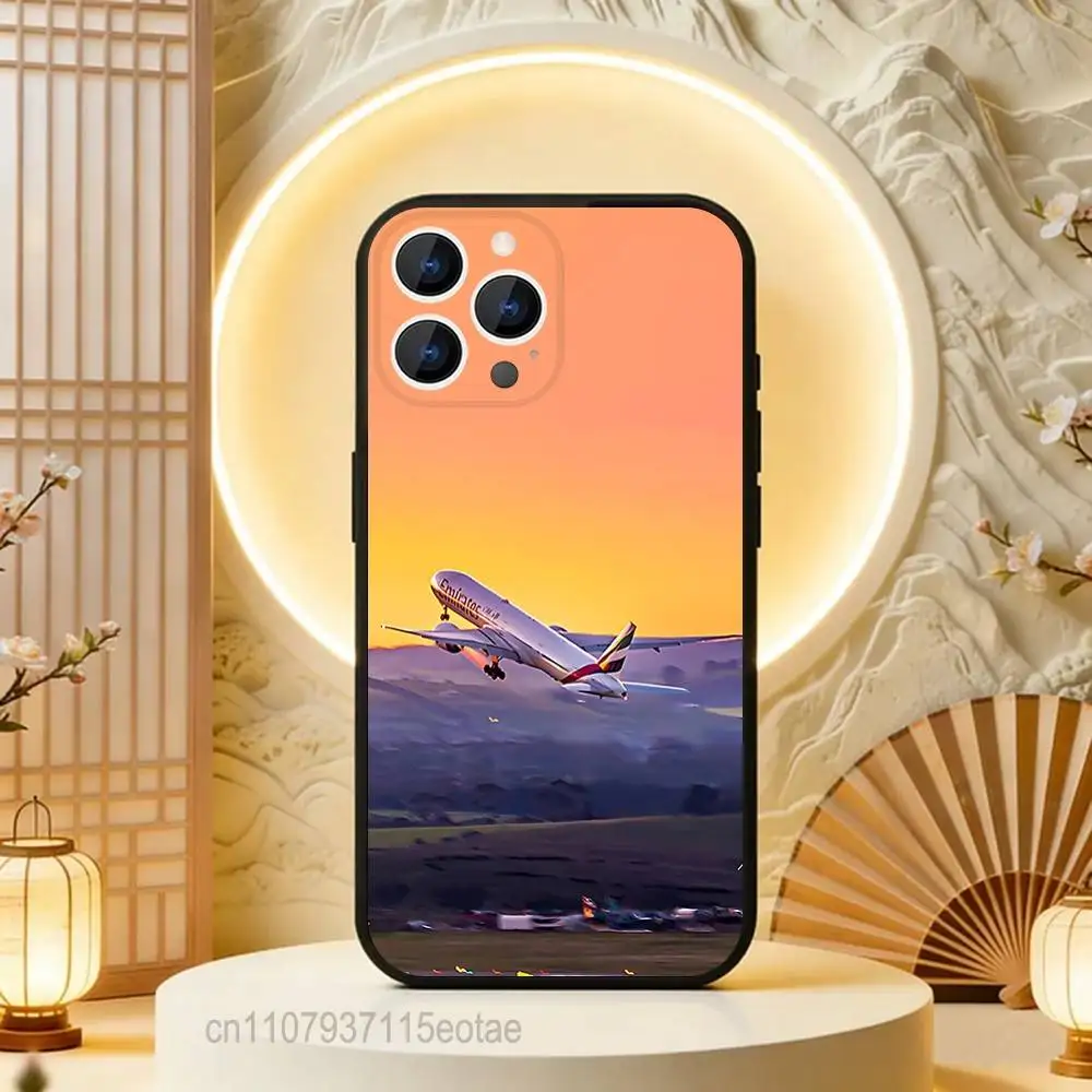 Фото Чехол для телефона Top Airplane B-BoeingS 777 для iPhone 12, 16, 13, 14, 15, 17, 11, Pro, Max, Plus, E, Air, Mini из мягкого TPU, приятный на ощупь. №5