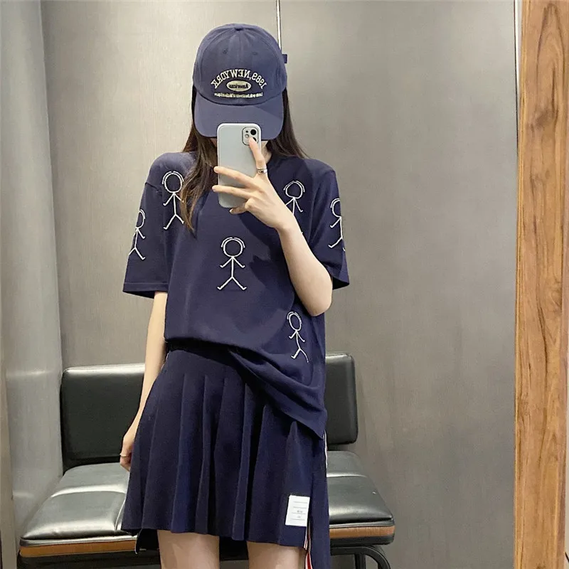 

Женская трикотажная футболка из вискозы, с коротким рукавом и вышивкой