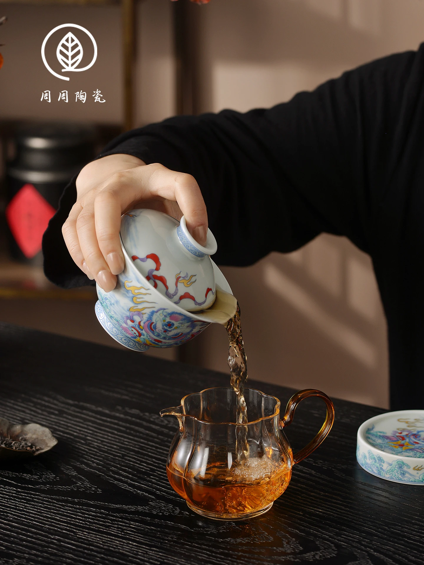 Фото Цзиндэчжэнь ручной работы Doucai Lion Roll Гортензия Hover Gaiwan без ожогов Чаша для заваривания чая Бытовая керамическая чашка Большая №2