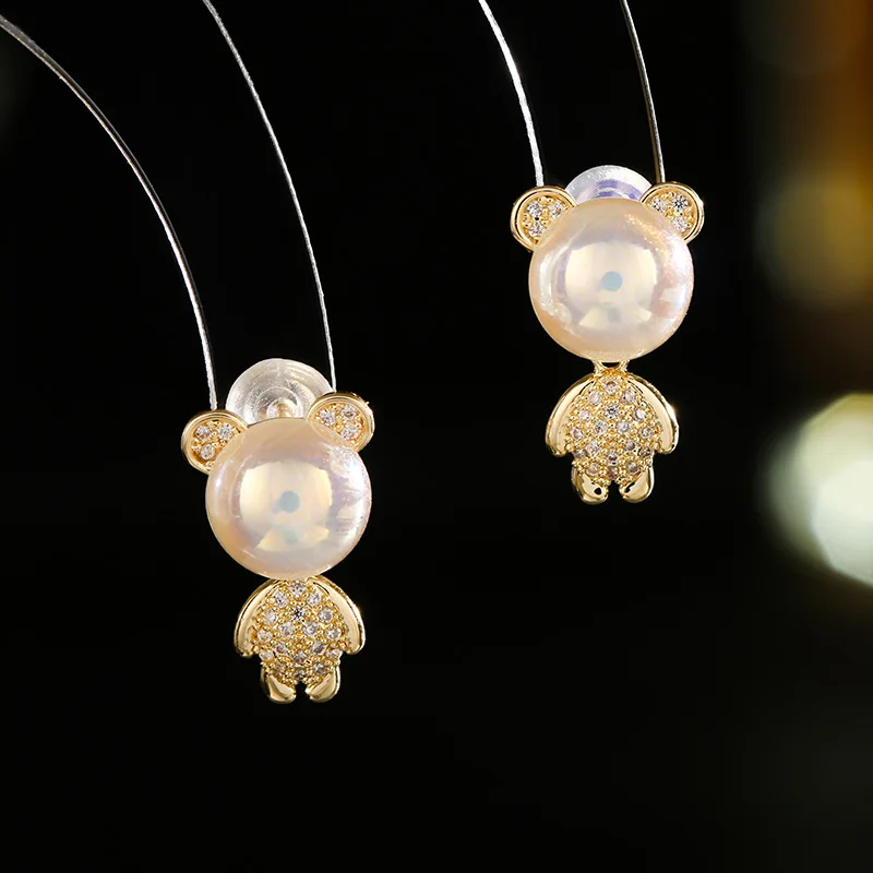 

New 2022 Designer exquisite light luxury luxury bear earrings 925 sterling silver needle earrings