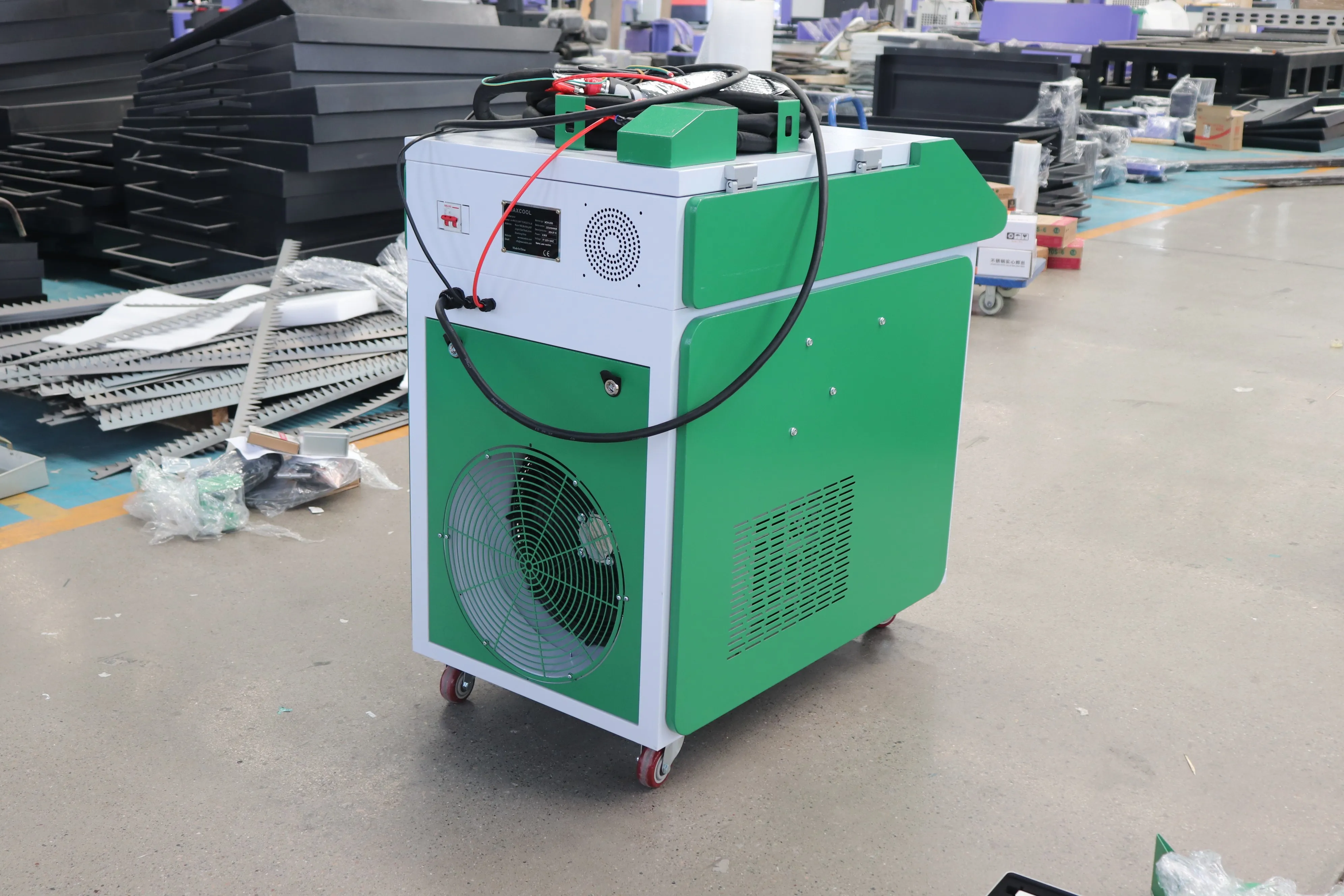 Волоконный лазер Jinan Maxcool 3 в 1 ручной 2000 Вт 1500 3000 лазерная сварка очистка и резка