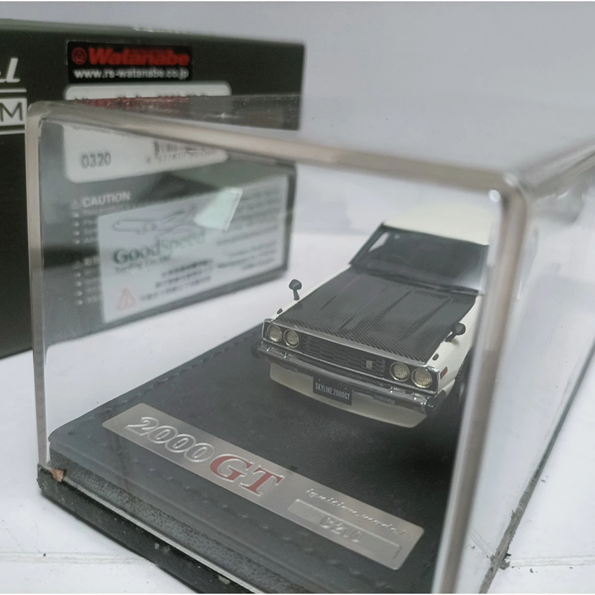 Фото Масштабная модель автомобиля Nissan 2000GT-EL C210 (белый, смола, 1:43) – классика, ностальгия, подарок для взрослых, сувенир, статическая модель для демонстрации №2