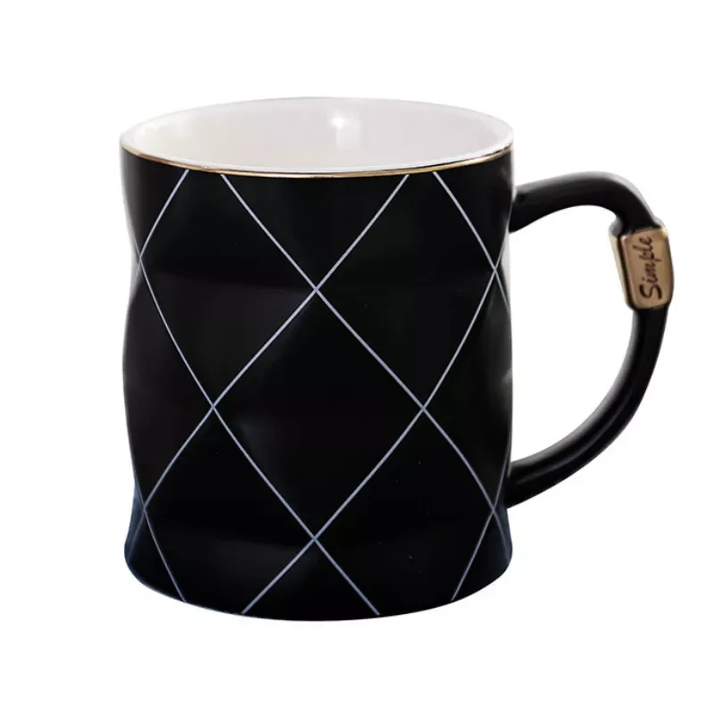 

Black and White Plaid Porcelain Water Cup Nordic Creative Harajuku Business Mug Coffee Cup Cute Mugs Ceramic Tea Cup