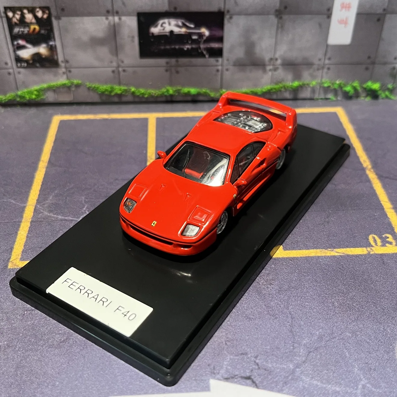 

Модель автомобиля из сплава под давлением Minidream 1:64 F40 Ferrari