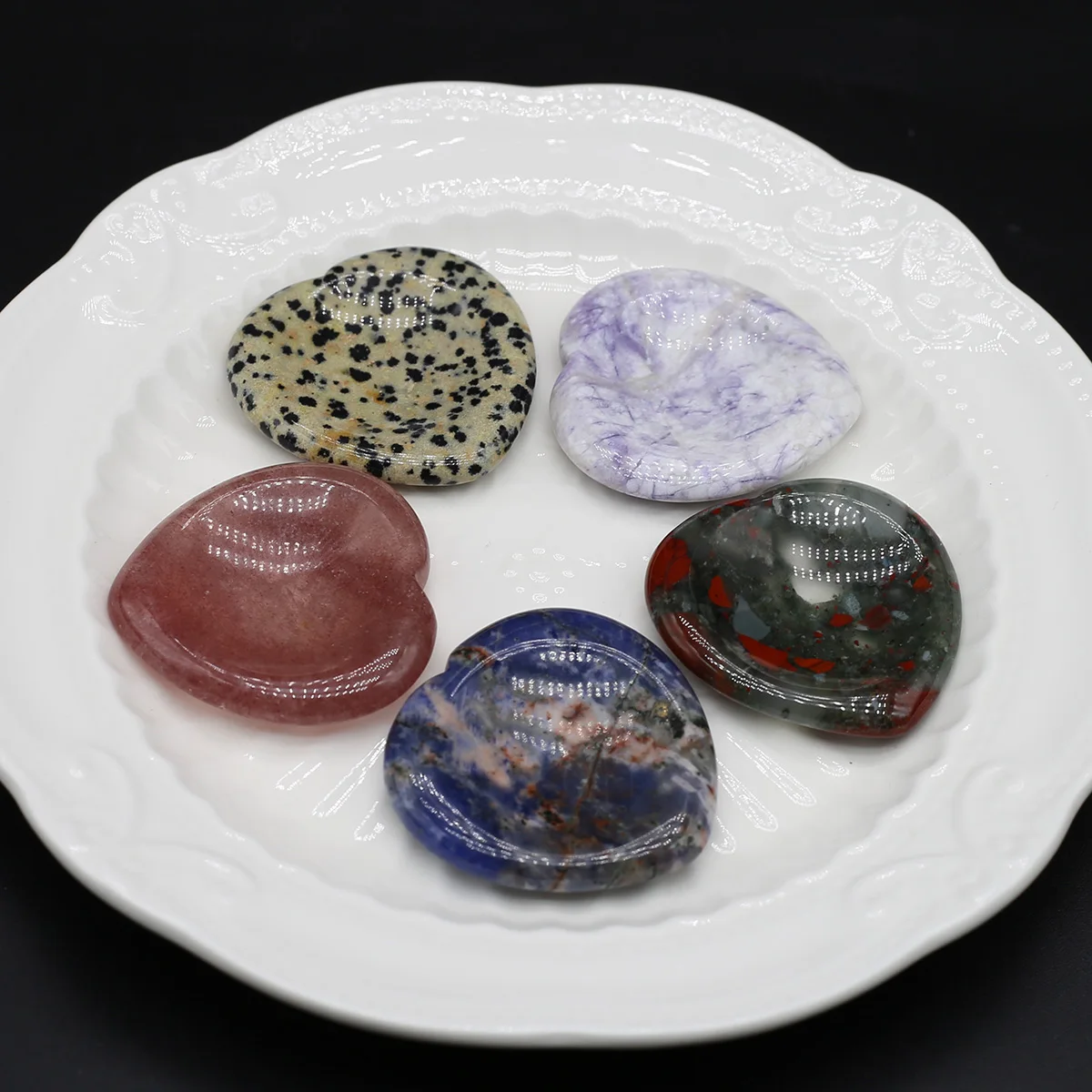 

32 Kinds Natural Stone Semi Precious Stone Obsidian Agate Crystal Heart Shaped Ornaments Healing Stone Aquarium Home Decor Gifts