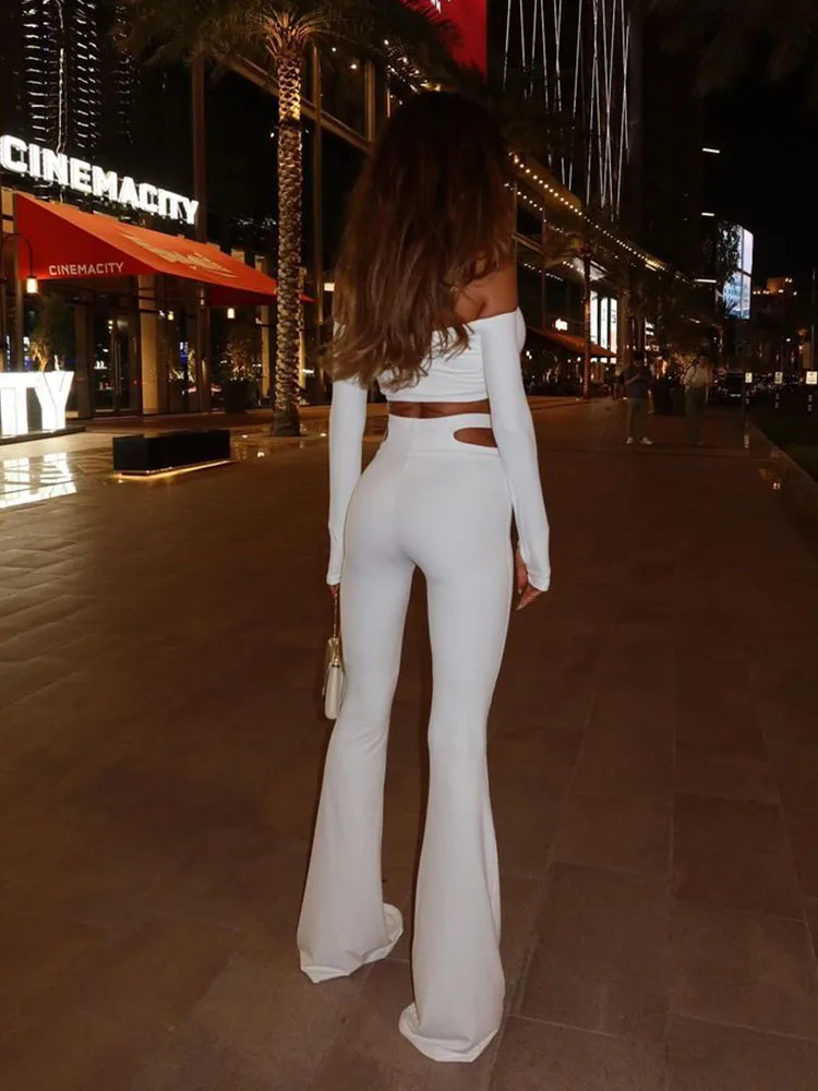 Женские спортивные костюмы-футляры