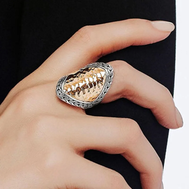 

Hot Sale Charm Big Finger Ring Vintage Look Fashion Rings For Women Classical Pattern Banquet