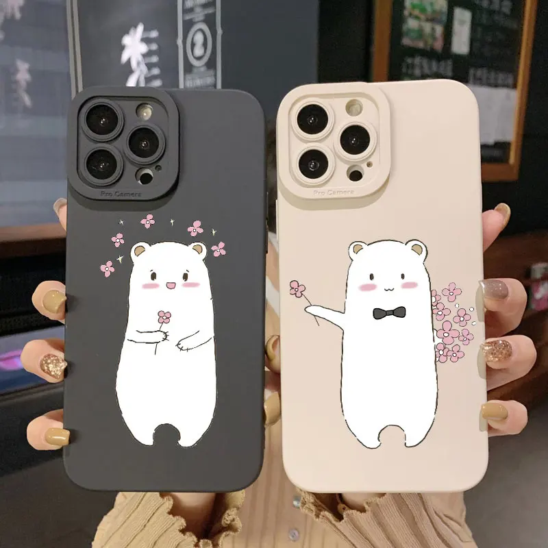 

Cute Cartoon Couple White Bear With Flowers In Hand Phone Case For iPhone 11 12 13 14 Pro Max XR X XS 7 8 14 Plus SE2 Soft Cover