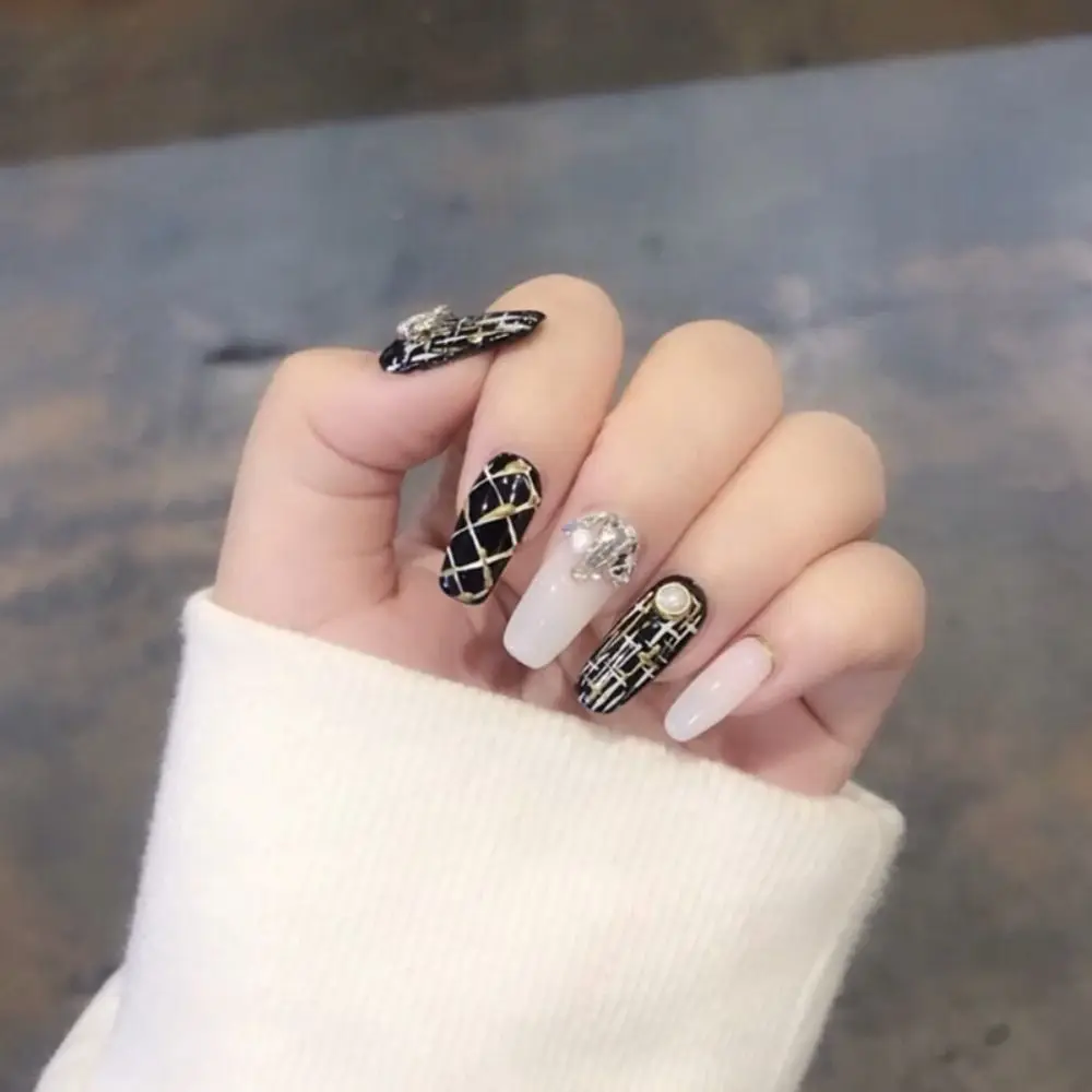 

24pcs Detachable Manicure DIY Fake Nials French Crystal False Nails Short Square