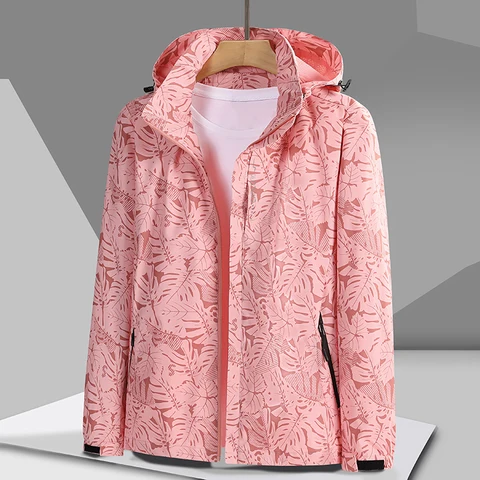 Легкая женская ветровка Легибл из полиэстера