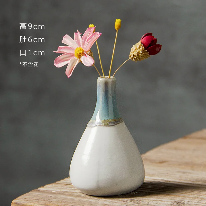 

Керамическая ваза малая