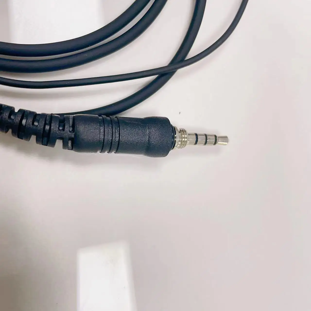 Фото Акустическая трубка Walkie Talkie Earpiece с микрофоном PTT 3,5 мм винтовая резьба гарнитура для Yaesu VX-6 VX-6R VX-7R FT-270 HX210 HX40 №3