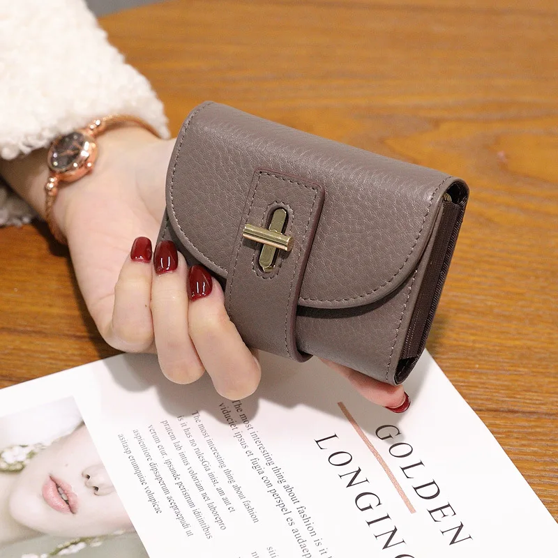 2023 New Genuine Leather Card Holder Fashion Turnlock Design Women Business Credit Card Bags Excellent Cowhide Cards Organizers