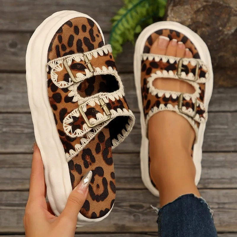 Женские тапочки на плоской подошве и платформе леопардовые модные сандалии