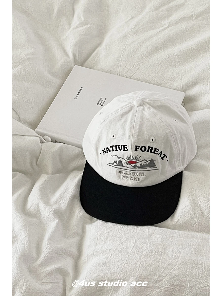 Кепка-бейсболка женская с вышивкой