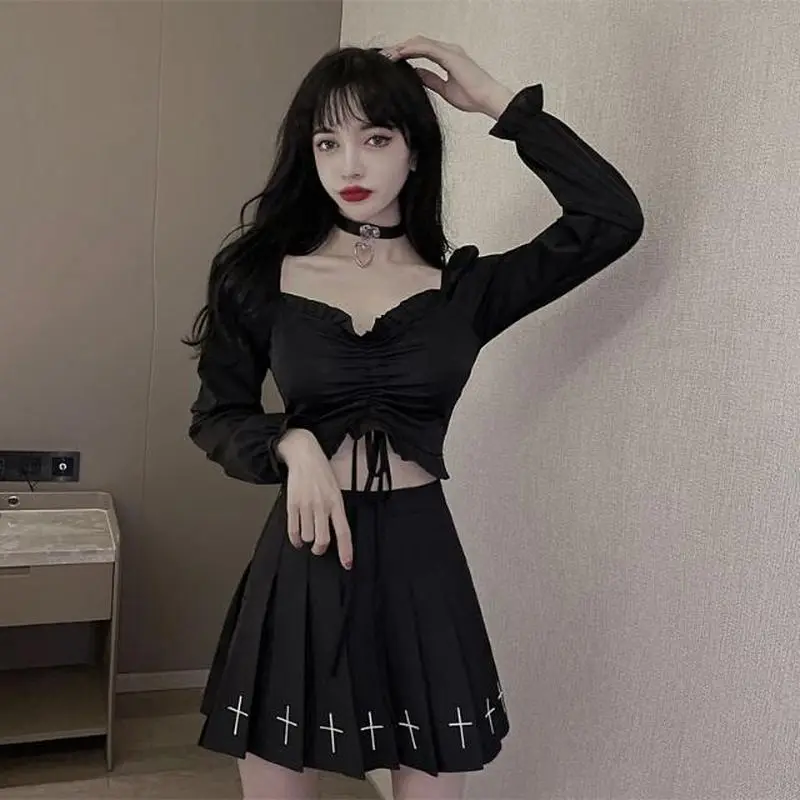 

Short Suit Women Long-sleeved T-shirt + Pleated Half-length Skirt 2022 Korean Fashion High Street Style Two-piece Clothes Trend