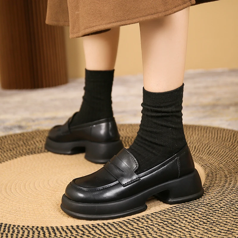 

Black Versatile Lucky Shoes Spring and Autumn Women's 2023 New British Style Thick Sole Round Head Small Leather Shoes Women