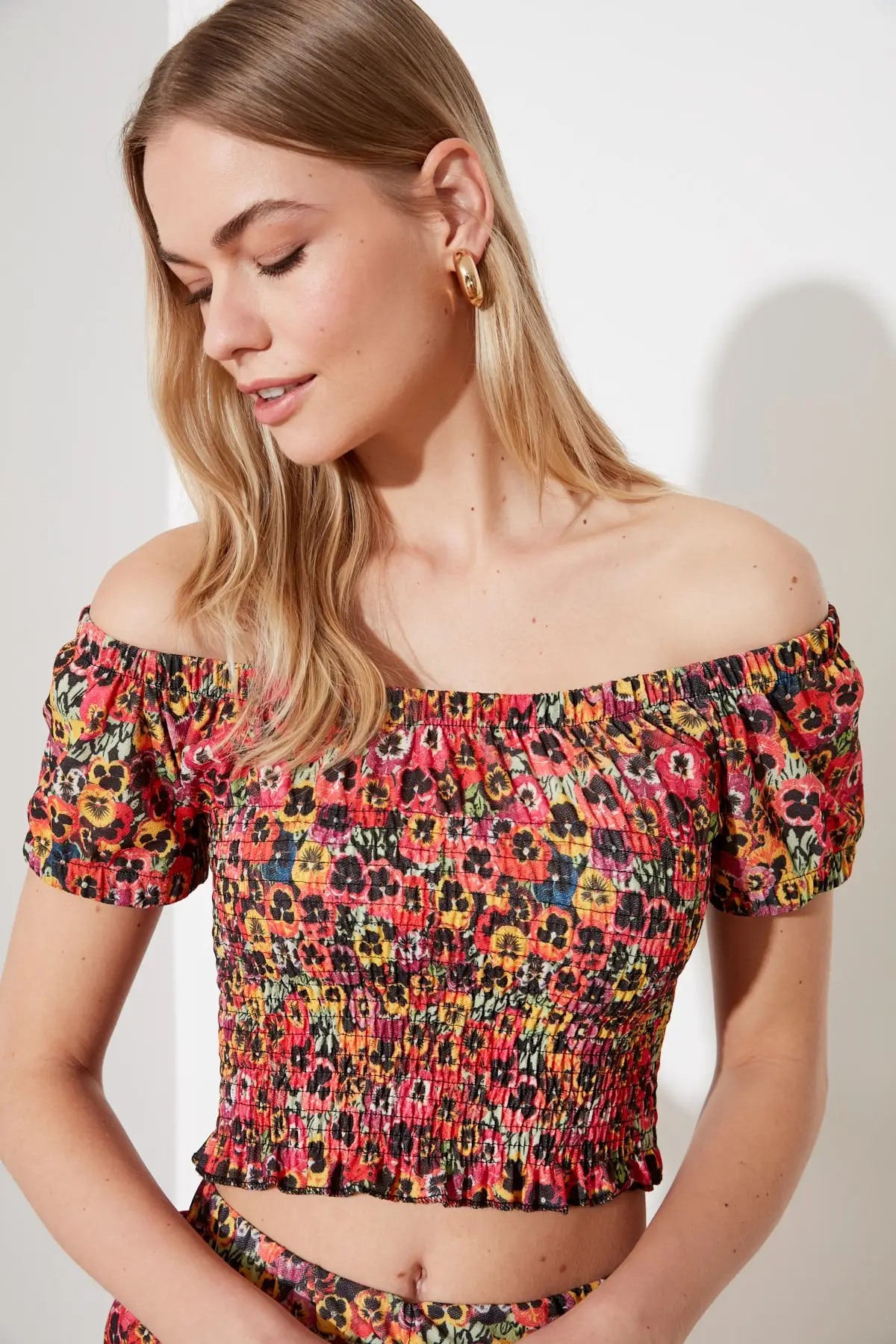 

Trendyol Carmen Neck Knitted Blouse TWOSS21BZ1948