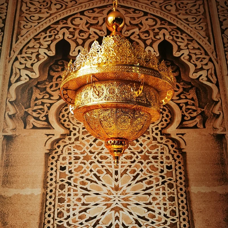

Exotic hollow pattern carved golden luxury chandelier Dubai characteristic restaurant Buddha hall Southeast Asia hollow lamp