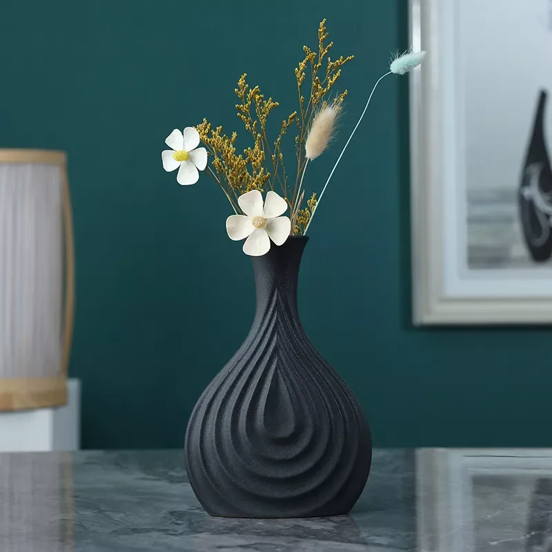 

NEW Nordic Black Ceramic Vase Simple Creative Porcelain Matte Design Handmade Art Decoration Living Room Model Room Vase Ornamen