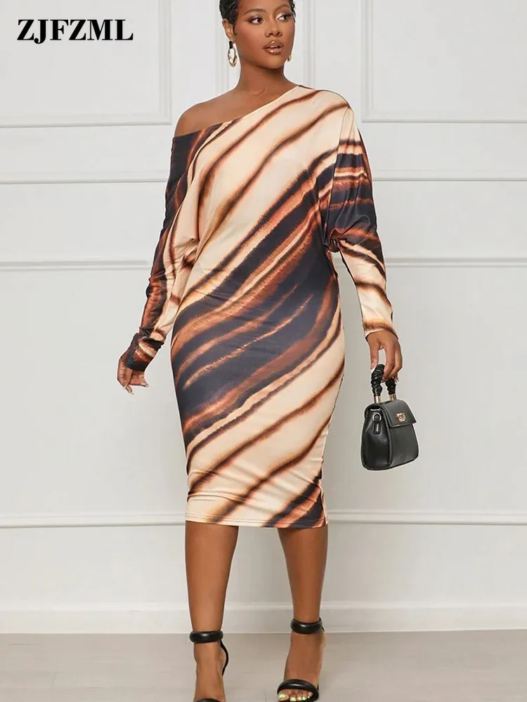 

Женское платье-миди в полоску, с длинным рукавом и косым плечом