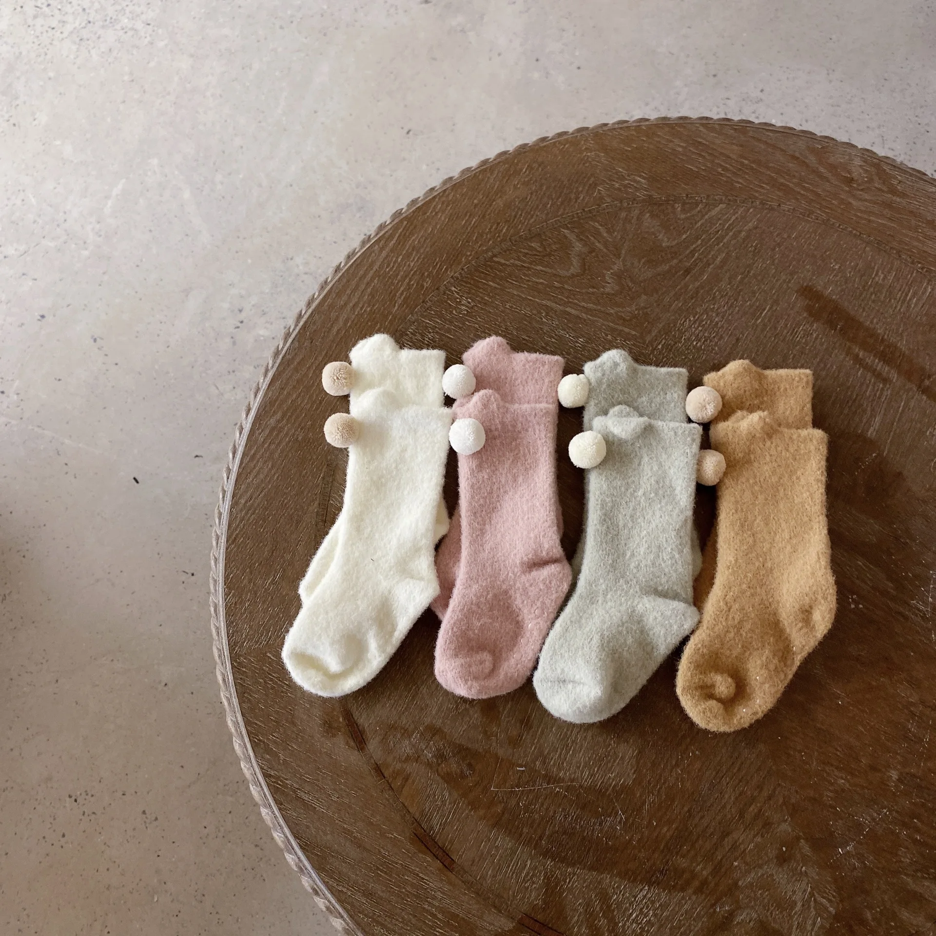 

Newborn Baby Candy Color Socks Girls Infant Fashion Cute Pom Poms Socking Faux Mink Fur Mid-calf Socks Boys Warm Cotton Socks