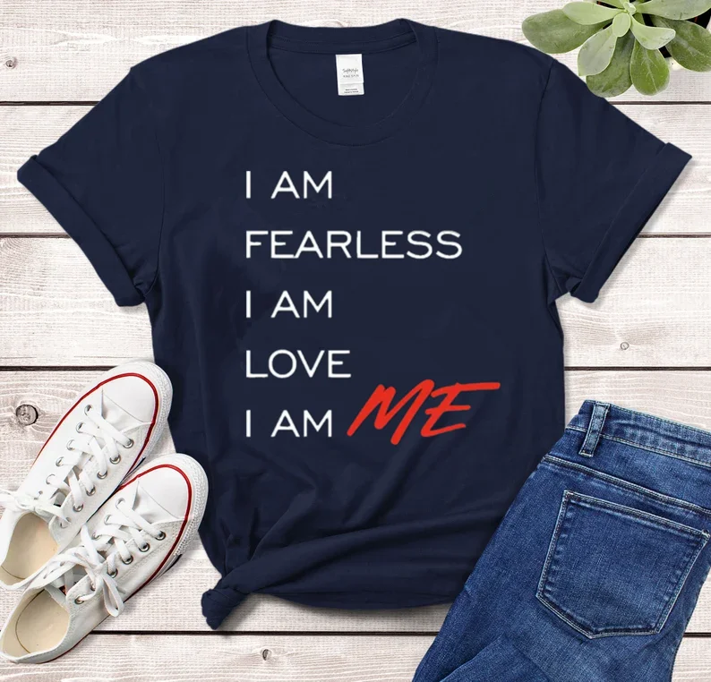 Женская рубашка из натурального хлопка с круглым вырезом и коротким рукавом