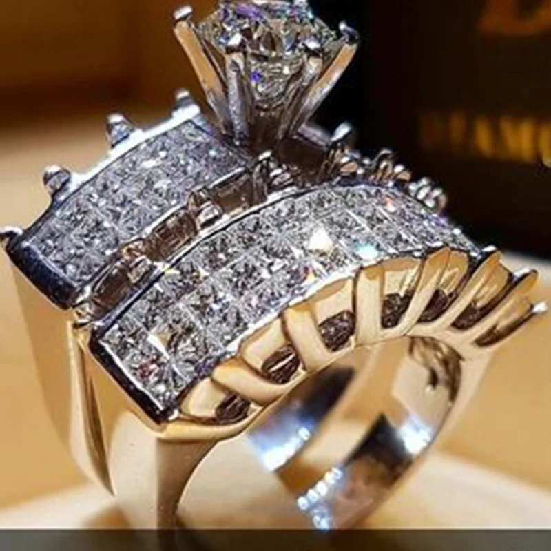 

Milangirl Fashion Crystal Designer Ring for Men Women All Zircon Party Anniversary Couple Lovers Rings Jewelry