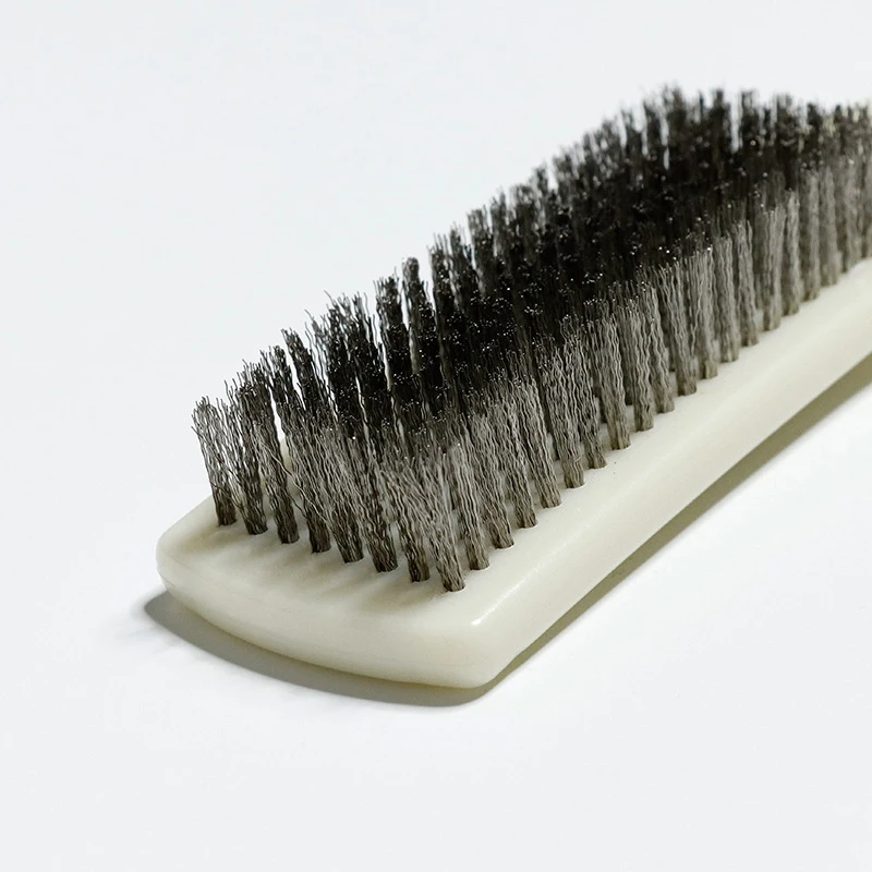 Рисунок 5 - Щетка из нержавеющей стали с пластиковой ручкой