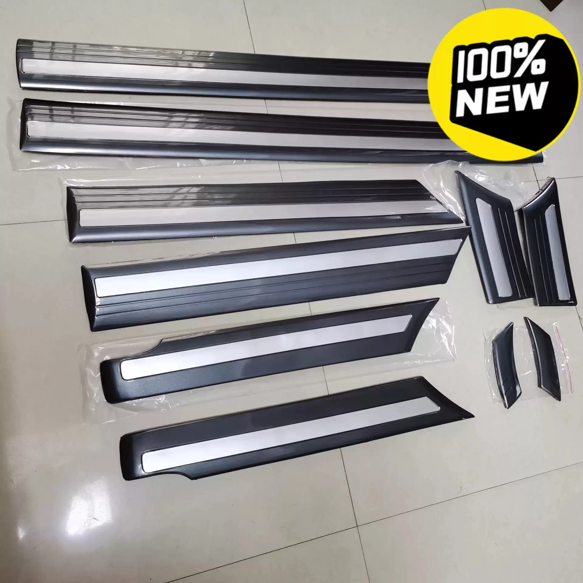 

Яркая полоса для кузова автомобиля TOYOTA LAND CRUISER LC100 4500 4700