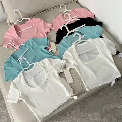 Корейская Яркая Цветная облегающая футболка с глубоким U-образным вырезом для