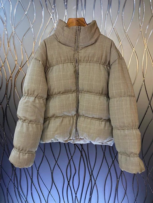 

2022 new women fashion high quality long sleeve collar thickened lotus root section plaid warm short coat 1108