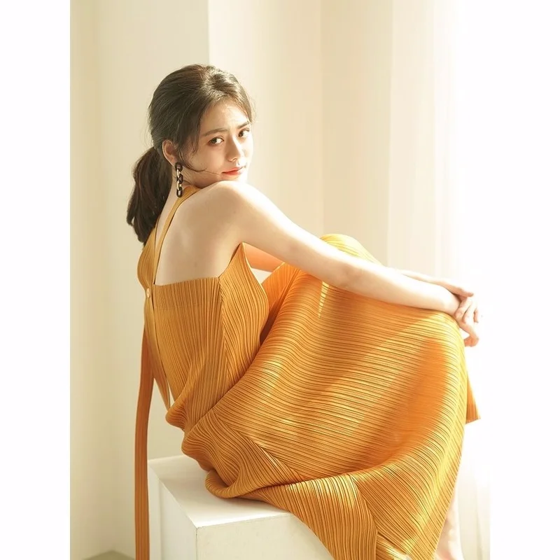

Female dress pleated tape skirt A word skirt summer pleated fashion loose medium long weave wide shoulder sleeveless strap dress