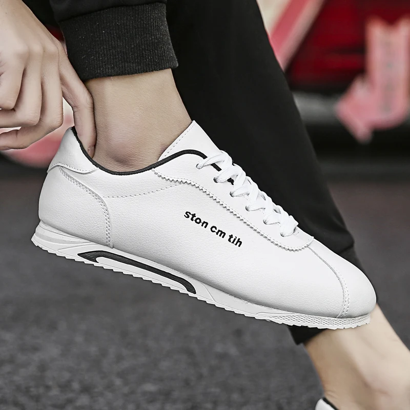 Рисунок 2 - Мужские кроссовки