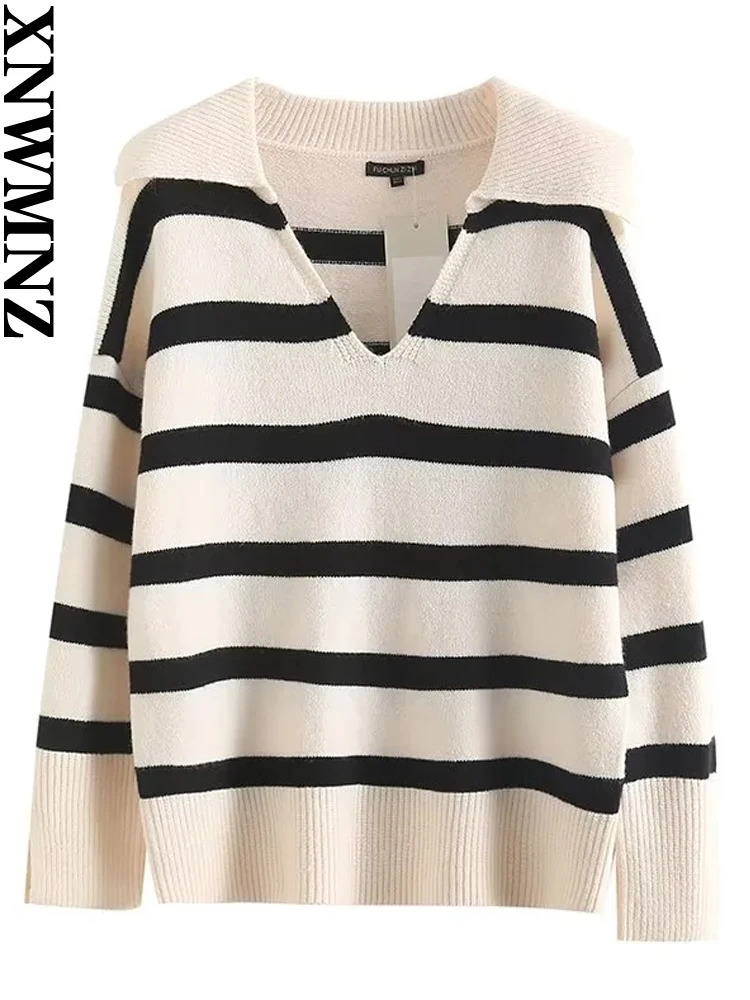 

XNWMNZ 2022 Women Fashion Lapel Striped Knit Polo Sweater Sweater Woman Retro Long Sleeve Casual All-match Female Chic Pullover
