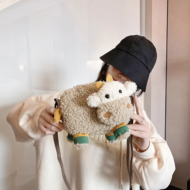 

Cartoon Cute Shoulder Bags Women Plush Crossbody Messenger Bag Casual Plush Fresh Crossbody Bag Ladies Small Purses and Handbags