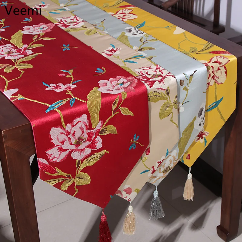 

Classical Chinese Style Peony Embroidery Yellow Table Runner Dragonfly Red Table Flag Decoration for Dining Table with Tassels